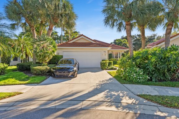 425 Kelsey Park, Palm Beach Gardens, FL 33410