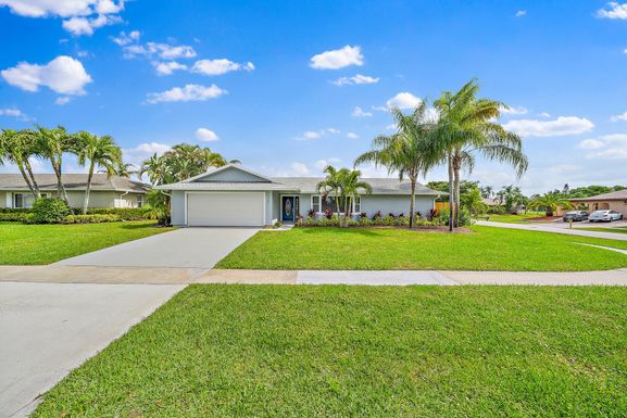 1342 Essex, Wellington, FL 33414