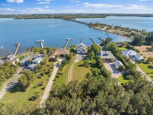 8820 44th, Sebastian, FL 32958