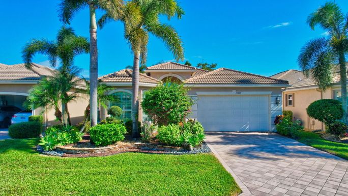 10840 Thomas Lake, Boynton Beach, FL 33473