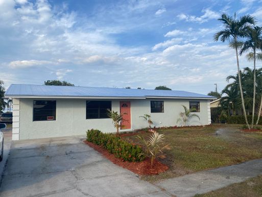 320 21st, Riviera Beach, FL 33404