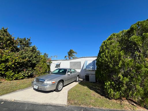 13827 Indian River, Jensen Beach, FL 34957