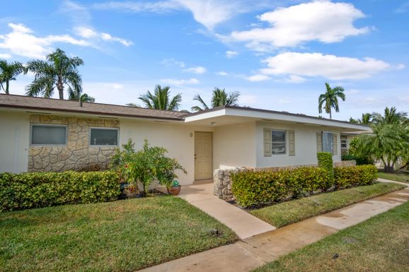 2844 Crosley, West Palm Beach, FL 33415