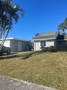 10409 Pippin, Royal Palm Beach, FL 33411