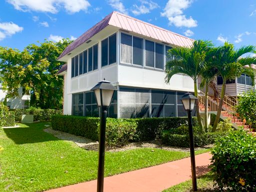 75 Plymouth I, West Palm Beach, FL 33417