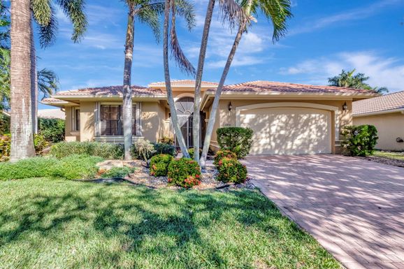 7950 Via Grande, Boynton Beach, FL 33437