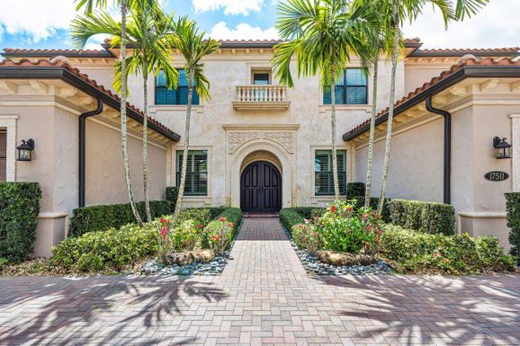 17511 Cadena, Boca Raton, FL 33496