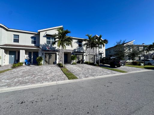 8677 Via Mar Rosso, Lake Worth, FL 33467