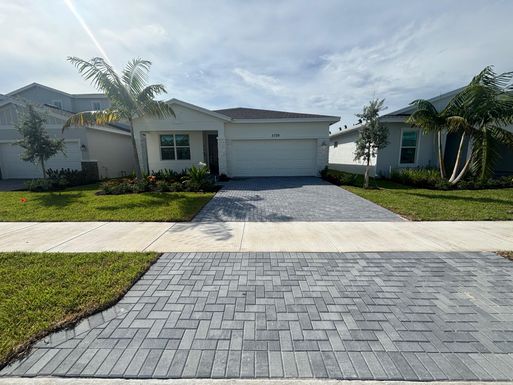 5726 Graceful Way, Delray Beach, FL 33484