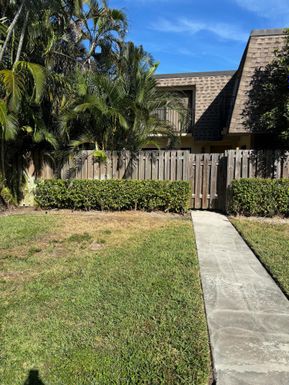 2897 22nd, Delray Beach, FL 33445