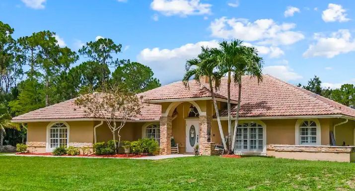 2559 Palm Deer, Loxahatchee, FL 33470