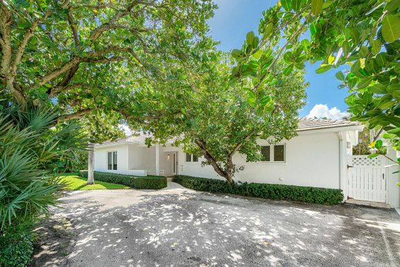 110 Seagate, Palm Beach, FL 33480