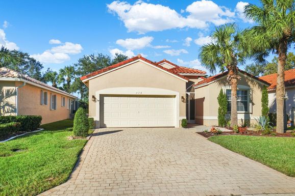 318 Toscane, Port Saint Lucie, FL 34986