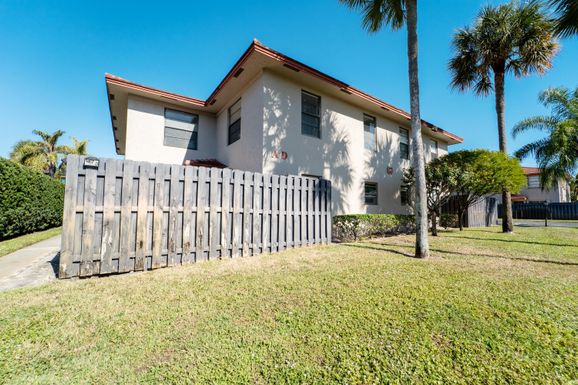 1467 25th, Boynton Beach, FL 33426