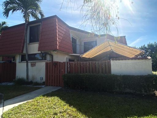 3652 Victoria, West Palm Beach, FL 33406