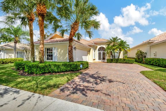 8045 Laborie, Wellington, FL 33414