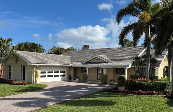 3521 Clubhouse, Stuart, FL 34997