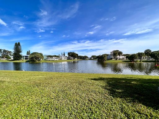 29 Berkshire B, West Palm Beach, FL 33417