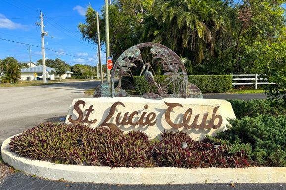 160 St Lucie, Stuart, FL 34996