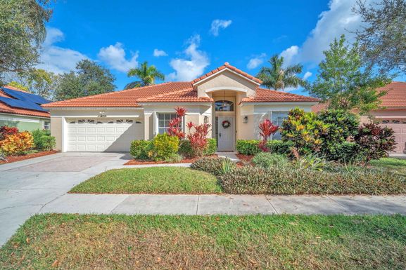 3005 Casa Rio, Riviera Beach, FL 33418