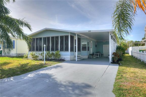 811 Lychee, Barefoot Bay, FL 32976