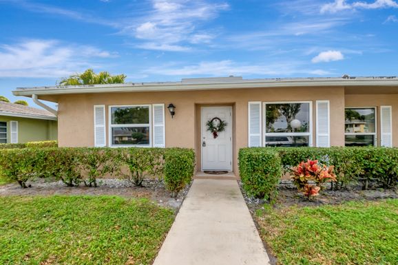 2540 Juniper, Delray Beach, FL 33445