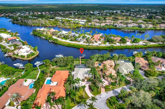 8733 Compass Island, Jupiter, FL 33458