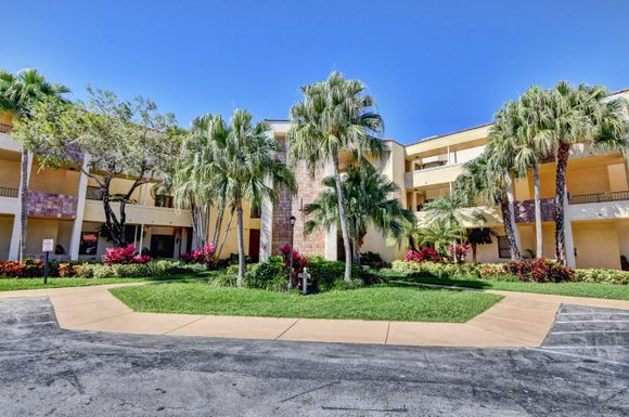 7535 La Paz, Boca Raton, FL 33433