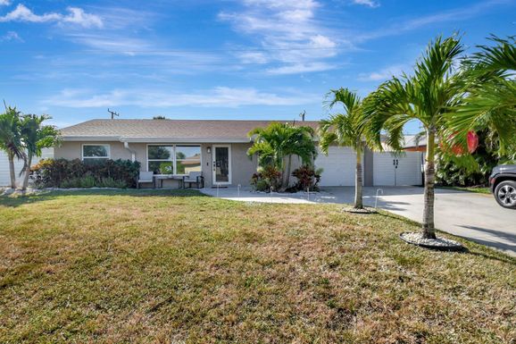 1916 Yellow Brick, Lake Worth, FL 33462