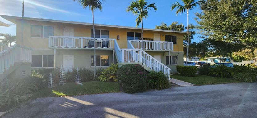 242 12th, Delray Beach, FL 33444