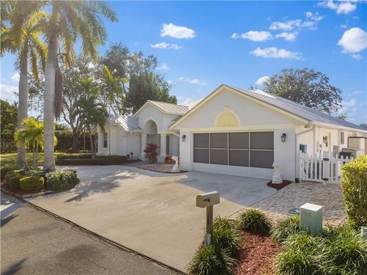 45 Sovereign, Hutchinson Island, FL 34949