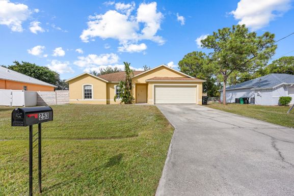 253 De Gouvea, Port Saint Lucie, FL 34984