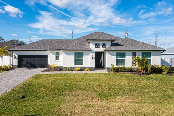 539 Bradshaw, Port Saint Lucie, FL 34953