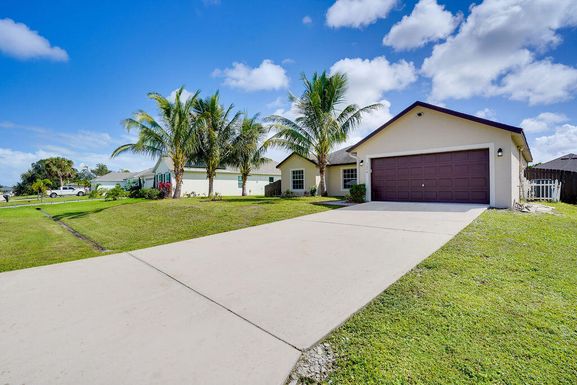 1054 Jennifer, Port Saint Lucie, FL 34953