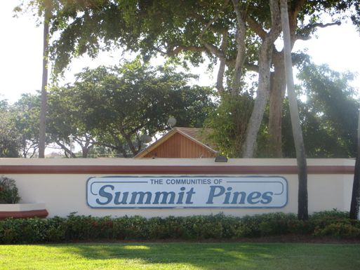 1040 Summit Place, West Palm Beach, FL 33415