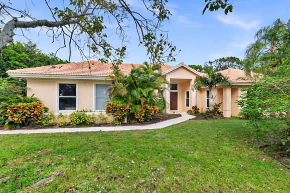 8771 Man O War, Palm Beach Gardens, FL 33418