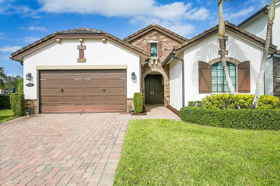 8259 Grand Prix, Boynton Beach, FL 33472