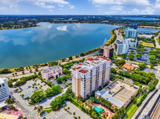 616 Clearwater Park, West Palm Beach, FL 33401