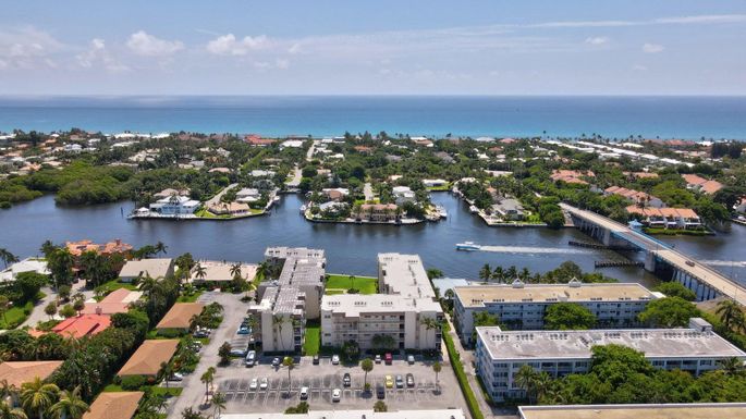 640 Snug Harbor, Boynton Beach, FL 33435