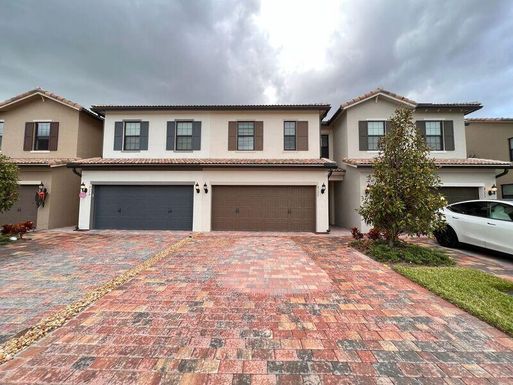 8177 Cadre Noir, Lake Worth, FL 33467