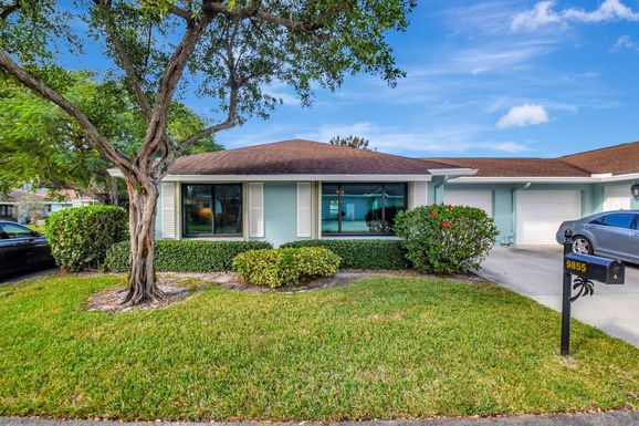 9855 Loquat Tree, Boynton Beach, FL 33436