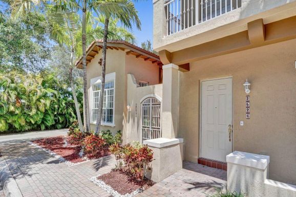 2528 4th, Boynton Beach, FL 33426