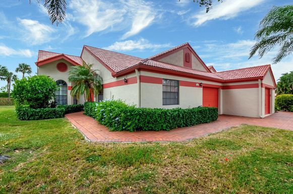 7676 Lexington Club, Delray Beach, FL 33446