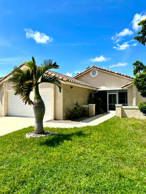 18921 Red Coral, Boca Raton, FL 33498