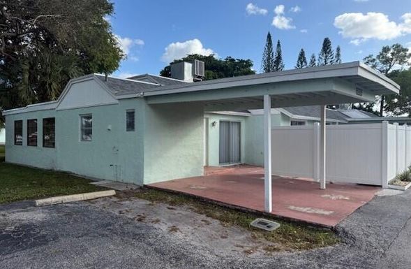 9302 5th, Boca Raton, FL 33428