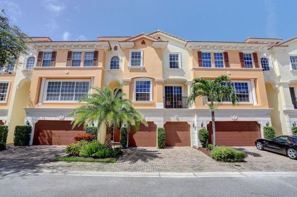 5645 Trieste, Boca Raton, FL 33487