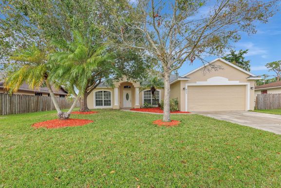 807 Carnival, Port Saint Lucie, FL 34983