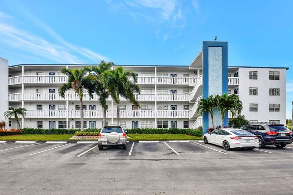 2074 Exeter, Boca Raton, FL 33434