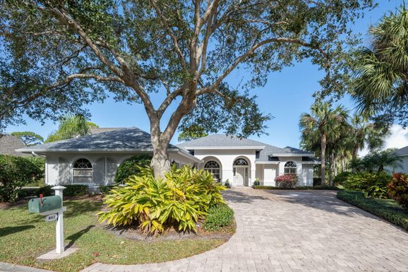 862 Carolina, Vero Beach, FL 32962