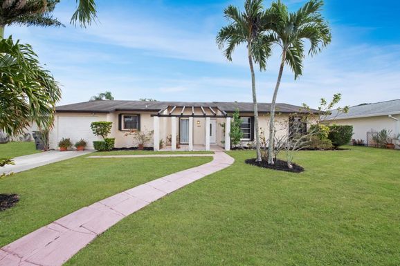 3826 Beresford, West Palm Beach, FL 33417